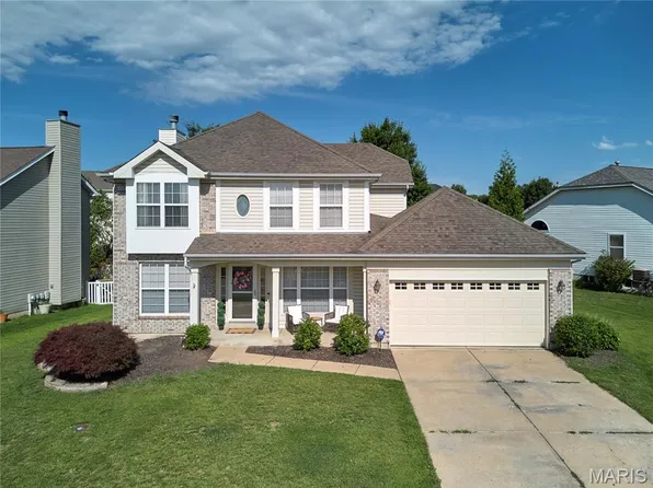 219 Chestnut Hill Dr, O'Fallon, MO 63368