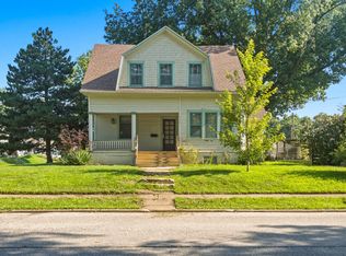 806 E Central Park Ave, Davenport, IA 52803