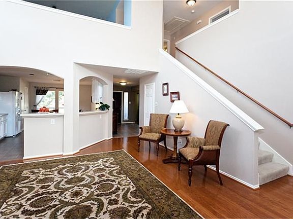 5th image of 6151 Darlington Ct