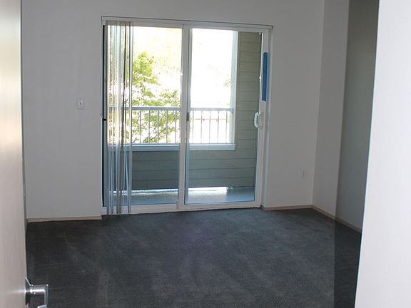 5th image of 5901 Roosevelt Way NE #309