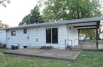 2nd image of 1110 Carmona Dr