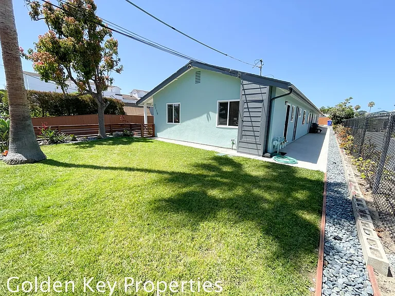2715 Madison St #3 — Photo 6