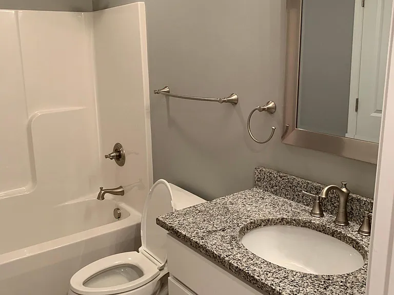 435 Hamlett Dr — Photo 10