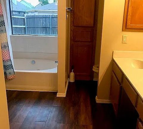 5th image of 2025 Norcross Dr