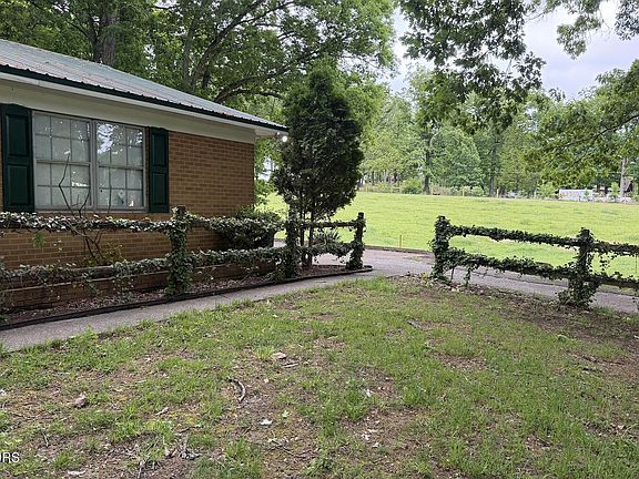 2nd image of 8518 Coppock Rd