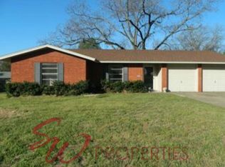 956 Mockingbird St, Stephenville, TX 76401