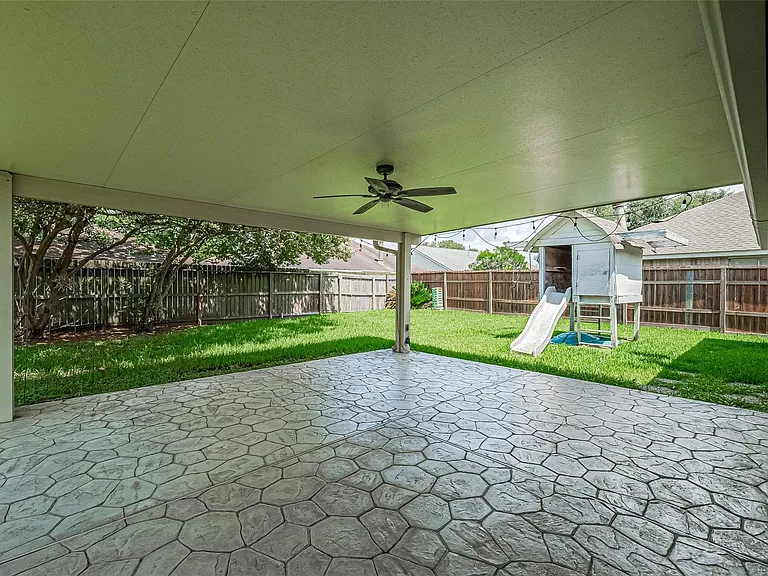 6907 Yardley Dr — Photo 28