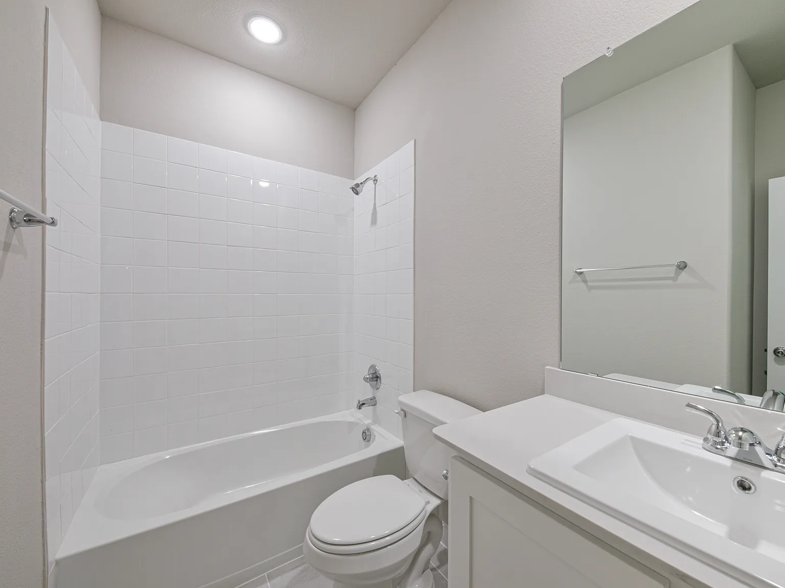 3 bed, 1586 sqft, $2,000 — Photo 1