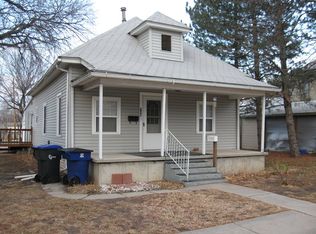 708 E 8th St, Newton, KS 67114