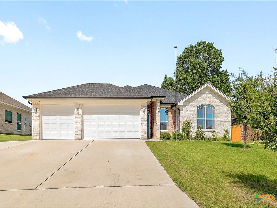 1st image of 205 Slippery Elm Dr