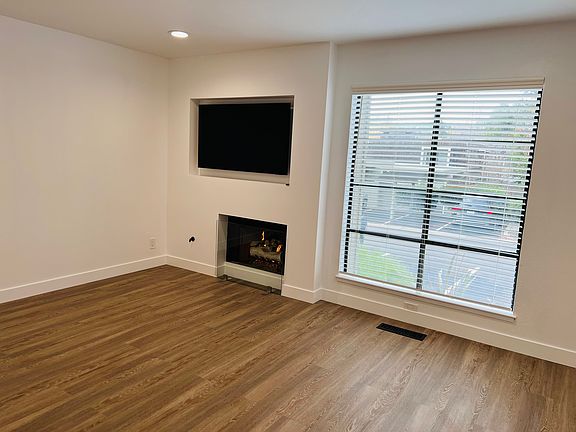 Living room with gas fireplace