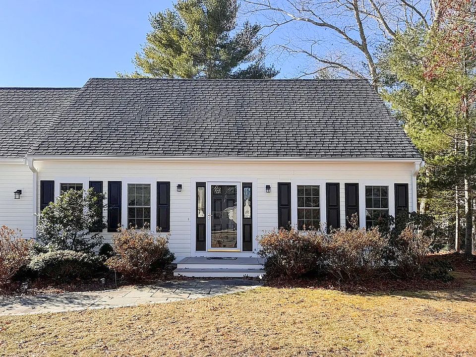 1st image of 19 E Harbor Dr