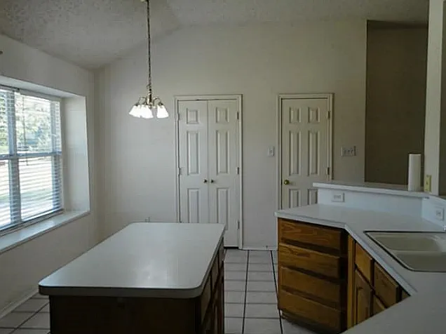 123 E Clubview Cir — Photo 9