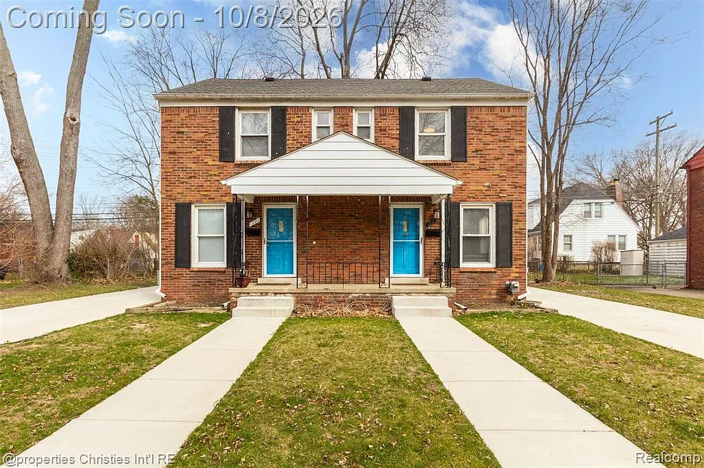 2 bed, 1.0 bath, 864 sqft, $1,950 — Photo 2