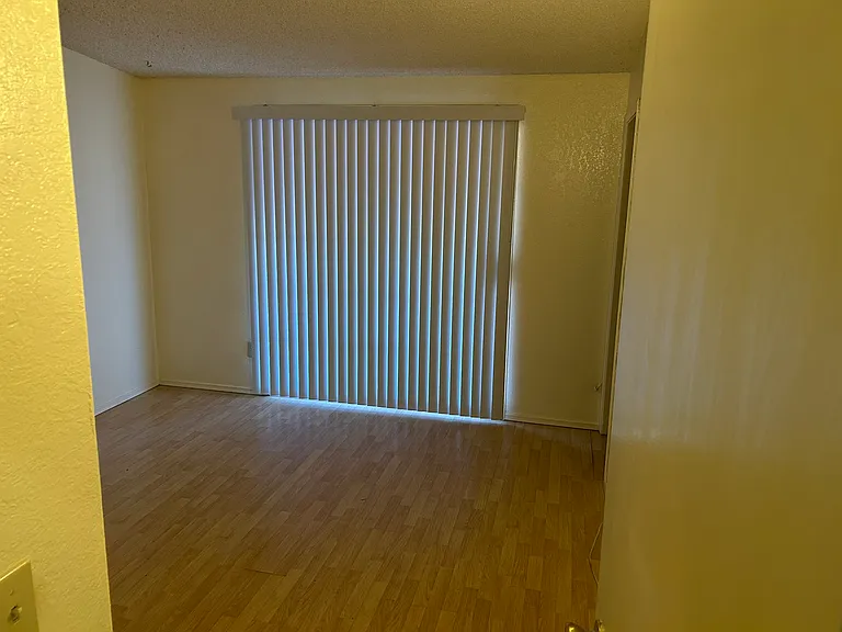 E 2nd Pl — Photo 60