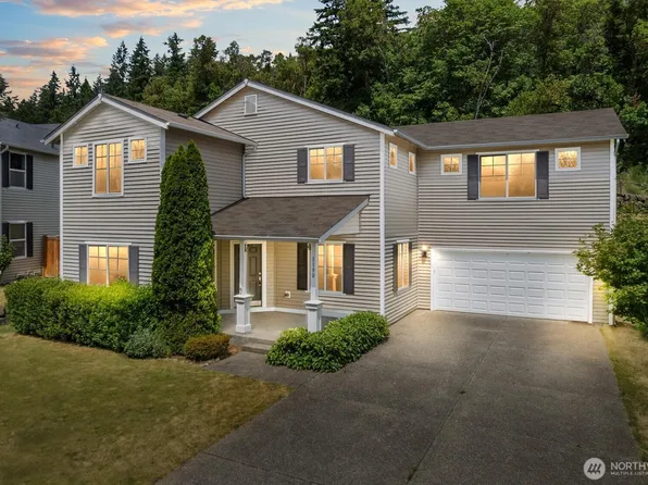 1190 Swan Loop, Dupont, WA 98327