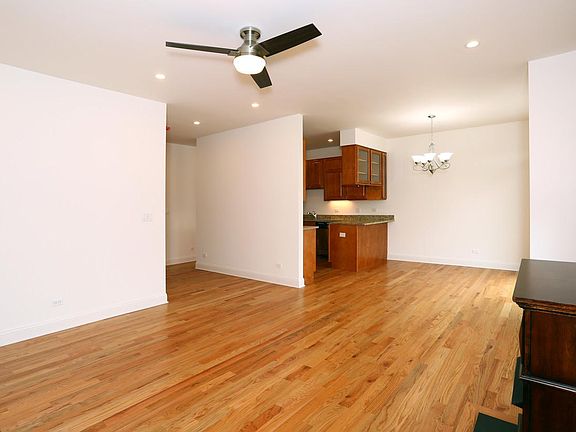 4th image of 1319 Bradley Cir