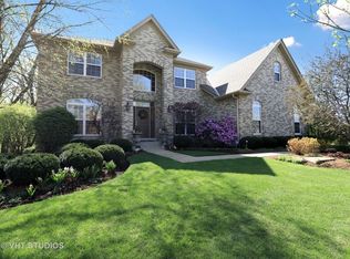 7 Hawthorn Grove Dr, Hawthorn Woods, IL 60047