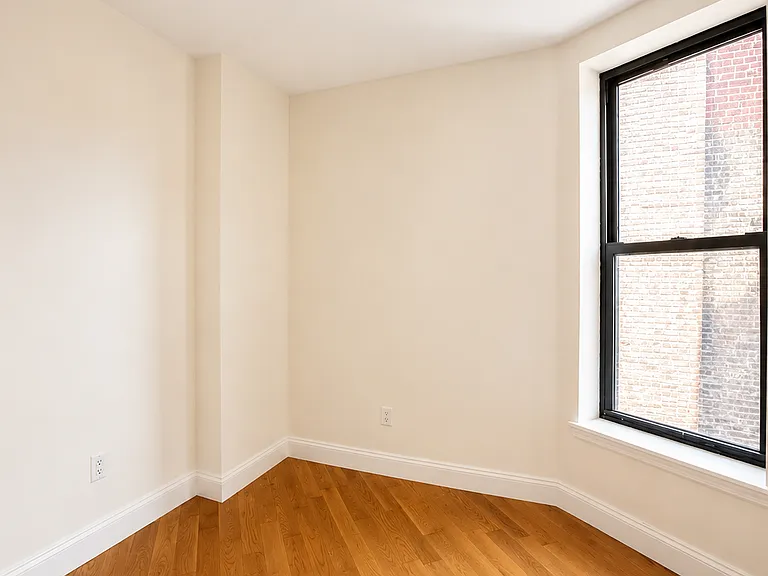 524 W 123rd St #5E — Photo 9