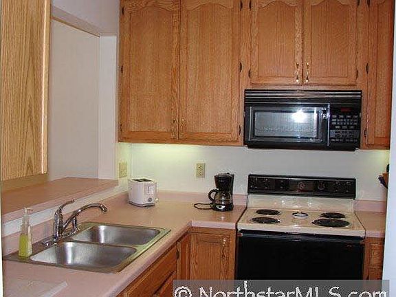 3rd image of 2100 Shenandoah Court