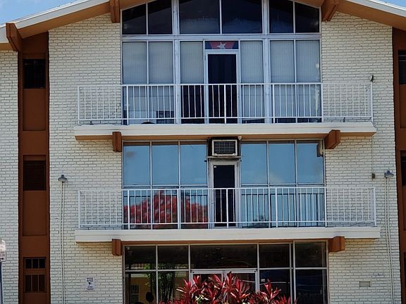 5th image of 3881 W Flagler St