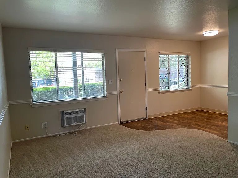 Must See Community in River Park Community ~ East Sac Area — Photo 23