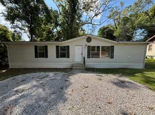 305 Cascade Dr, Belleville, IL 62223
