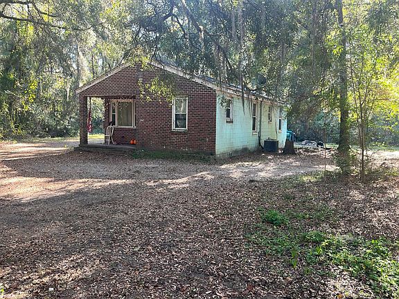 2nd image of 3347 River Rd