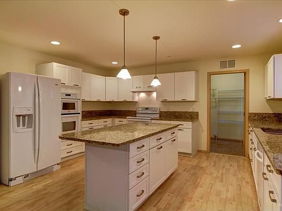 3rd image of 1436 Brackenridge Ave
