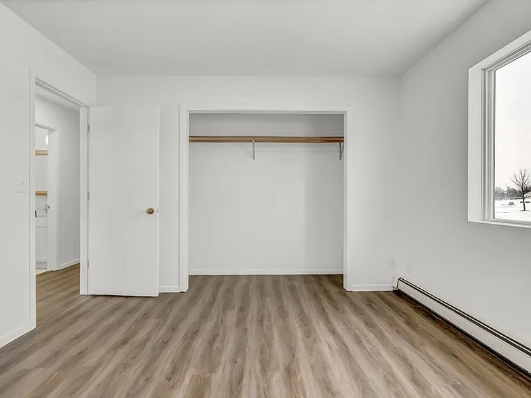 704 Nicc Apt Dr — Photo 12