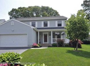 204 Emerson Ct, Toms River, NJ 08753