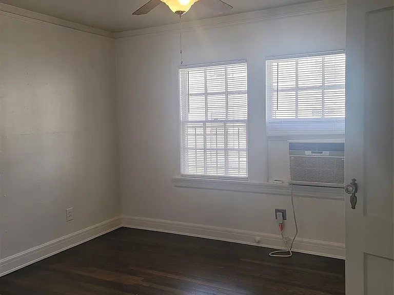 5622 Chartres St #3 — Photo 6