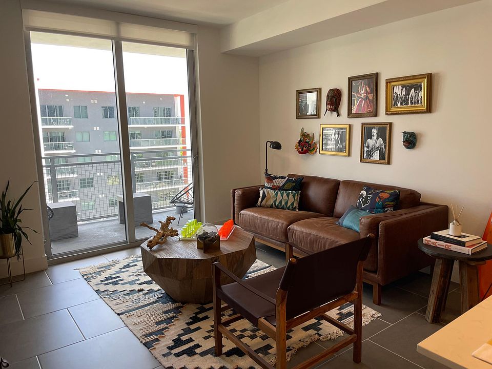 1st image of 107 NE 22nd St #101
