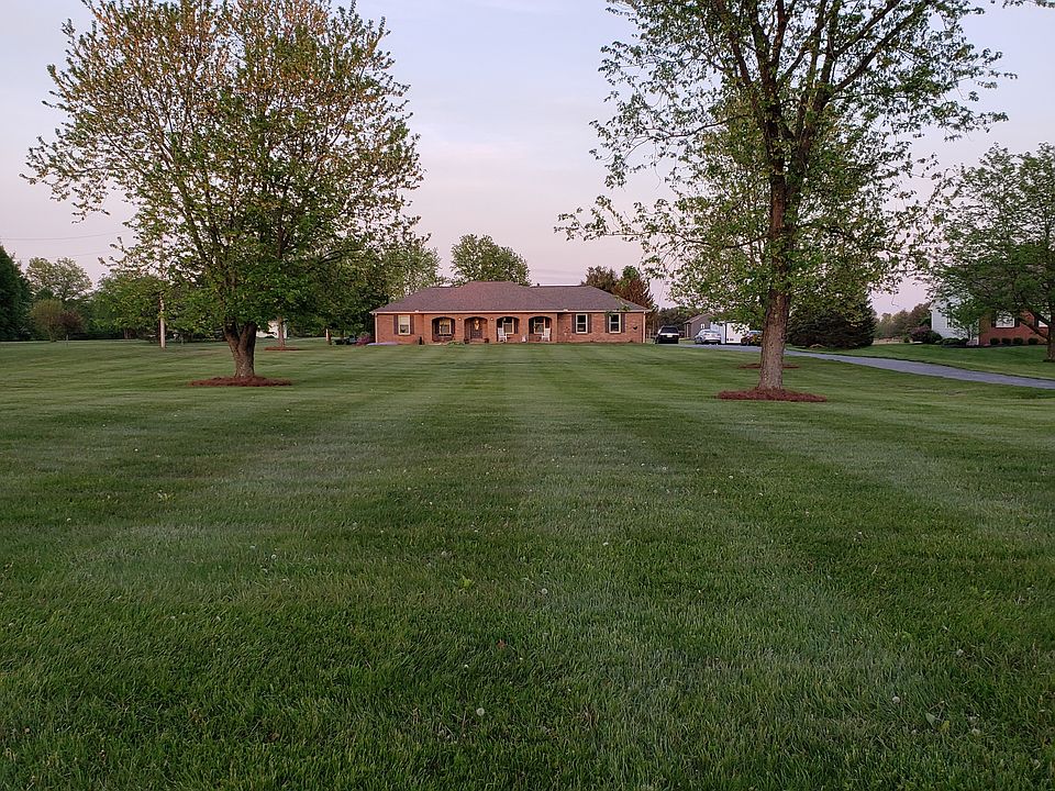 Front yard - 2 acre lot