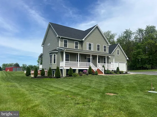 77 Iris Way, Charles Town, WV 25414