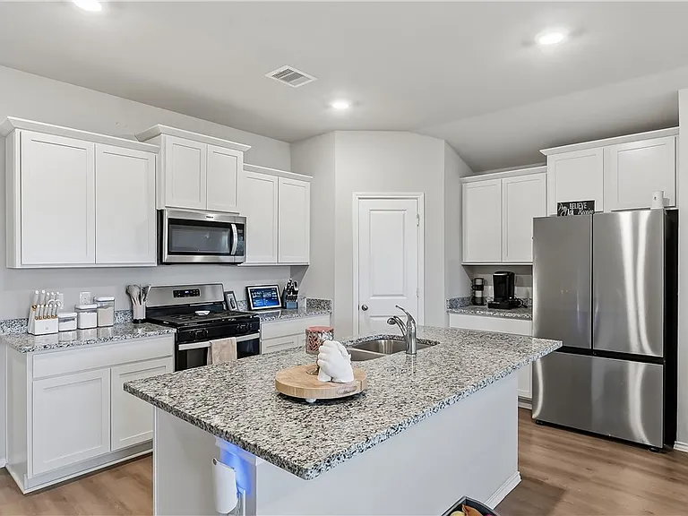 2506 River Way Dr — Photo 4