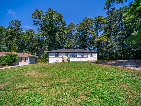 2nd image of 2256 Brannen Rd SE