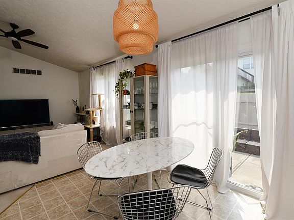 4th image of 6650 Sarazen Ct