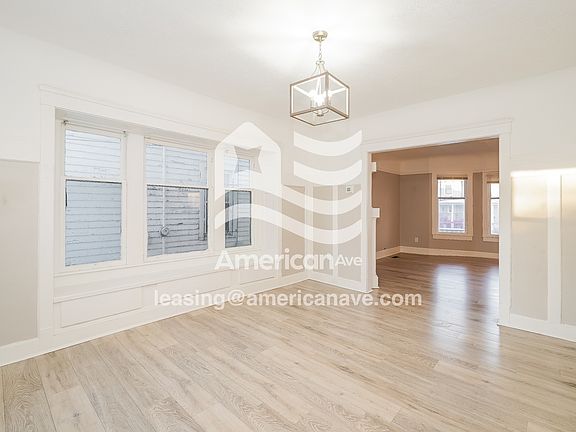 4-Dining Room