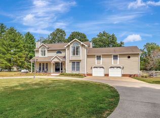 952 Rip Steele Rd, Columbia, TN 38401