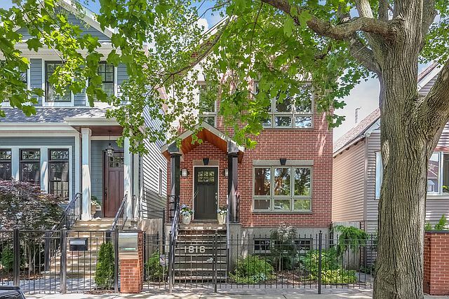 1st image of 1816 W Melrose St #1