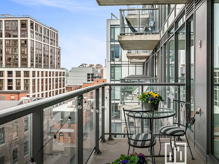461 Adelaide St W #916 — Photo 28