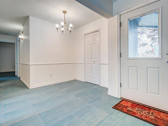 5th image of 3030 North Ave