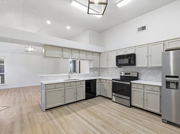 559 Lee Dr, Coppell, TX 75019