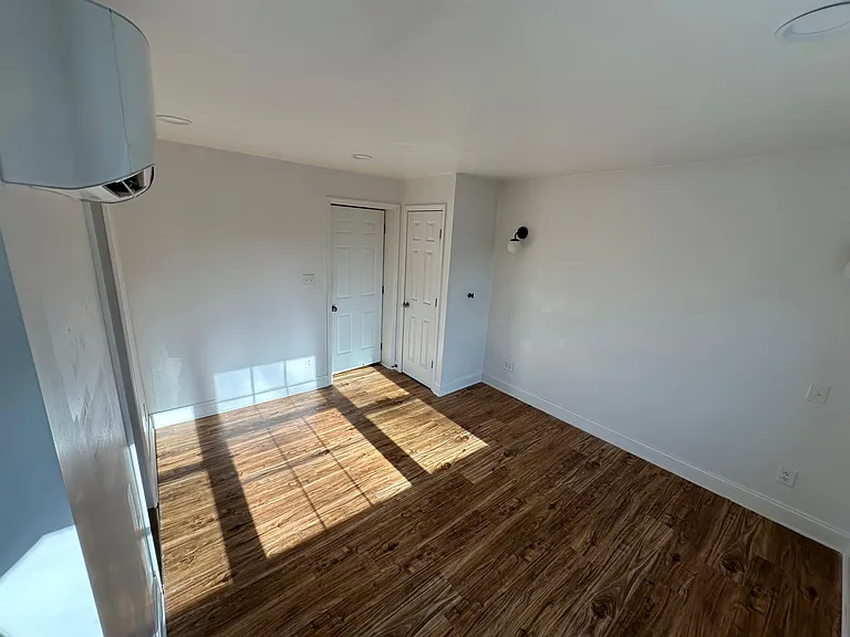 105 Meadowview Dr — Photo 7