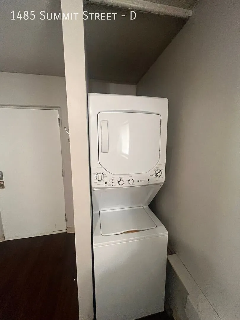 One Bed Close to OSU Campus! Fall 2027 Availability! — Photo 4