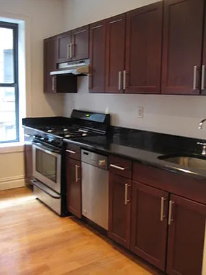 Rented by The Dermot Realty Management Company | media 6