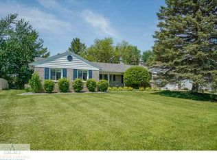 2239 Boxwood Ln, Lansing, MI 48917