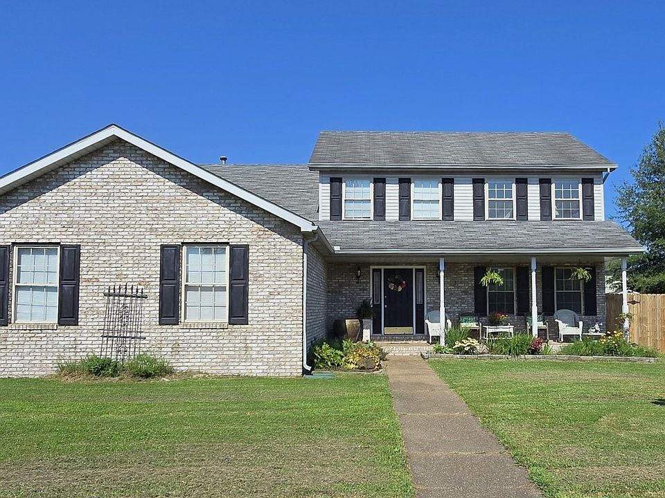 1st image of 4100 Clover Dr