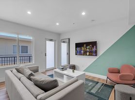 1532 Bay Rd, Miami Beach, FL